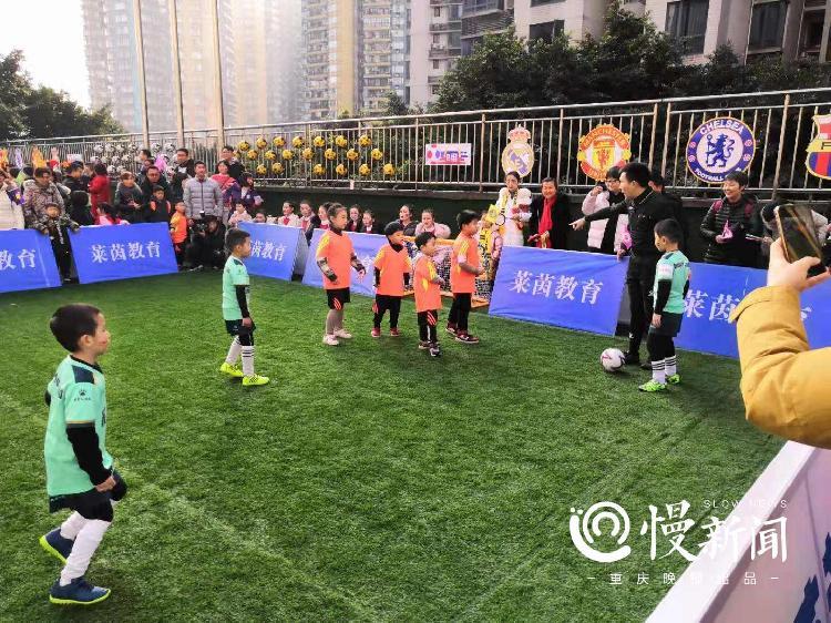 足球規(guī)則幼兒游戲有哪些_足球規(guī)則幼兒游戲教案_關(guān)于足球的幼兒游戲規(guī)則