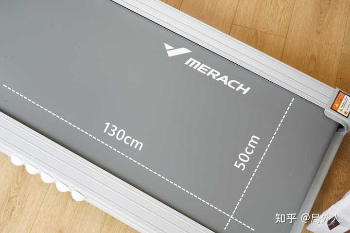 健身房的跑步機(jī)一般什么價(jià)位_買跑步機(jī)還是去健身房_健身房那種跑步機(jī)多少錢一臺(tái)