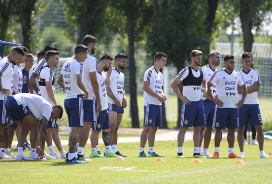 世界杯31人名單：梅西回歸國家隊草根色彩