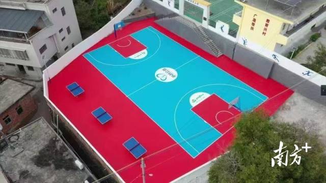 嘉應學院籃球杯冠軍_籃校杯u17_籃校杯2020