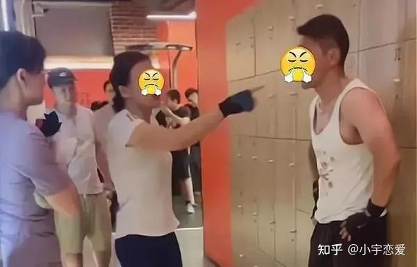 女子上健身房私教視頻_女子上健身房私教視頻_女子上健身房私教視頻